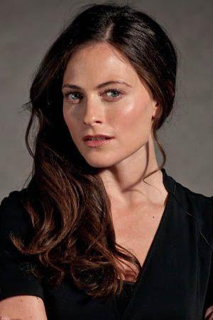 Lara Pulver