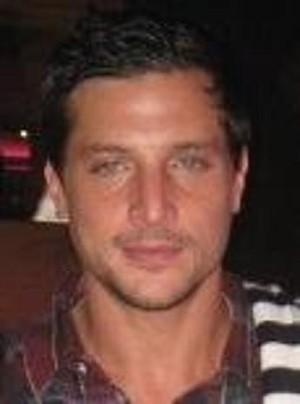 Simon Rex