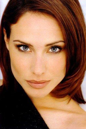 Claire Forlani