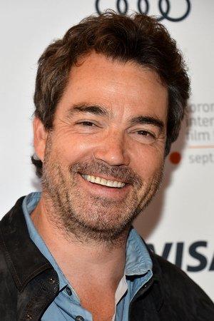 Jon Tenney